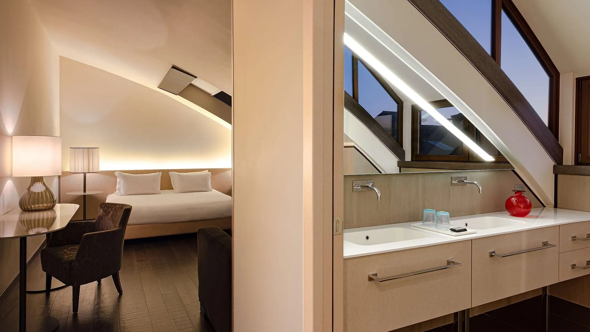 Отель Hyatt Centric Murano Venice